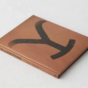 Yellowstone: The Official Dutton Ranch Family Cookbook Homestyle Recipes